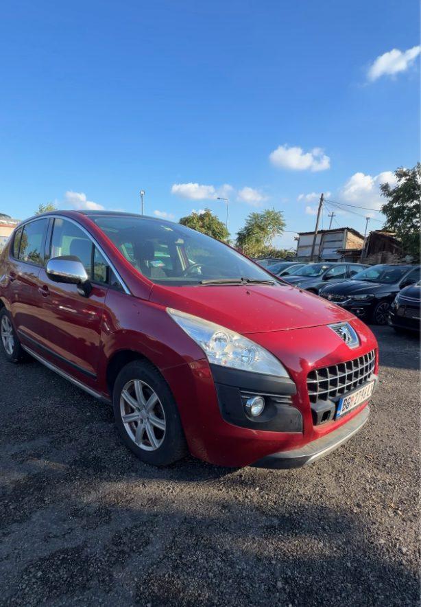 2010 Peugeot 3008 u Beogradu — glavna fotografija
